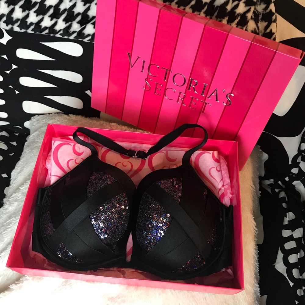 Victoria’s Secret Sequin Very Sexy Push Up Bra